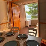 Smeraldino Flat Bilocale Vista Golfo Di Cugnana In Cugnana Apartment