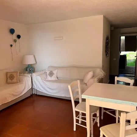 Smeraldino Flat Bilocale Vista Golfo Di Cugnana In Cugnana Apartment Cugnana Verde
