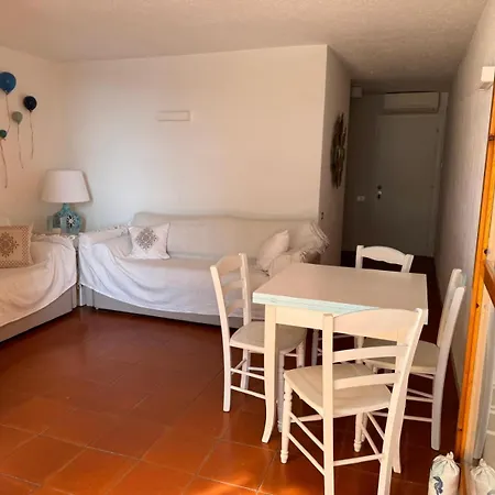 Smeraldino Flat Bilocale Vista Golfo Di Cugnana In Cugnana Apartment